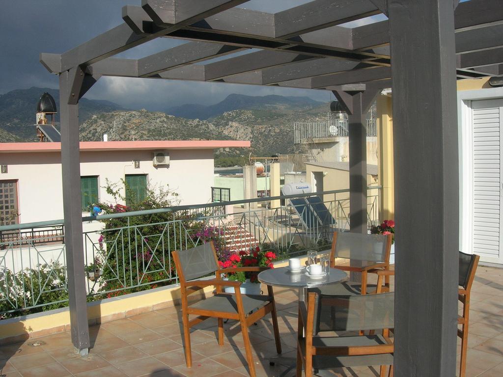 Giorgos Apartments Палеохора Номер фото