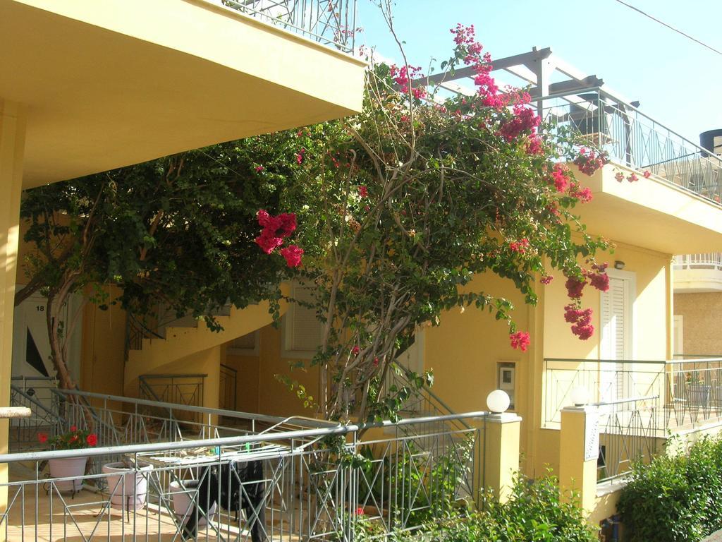 Giorgos Apartments Палеохора Номер фото